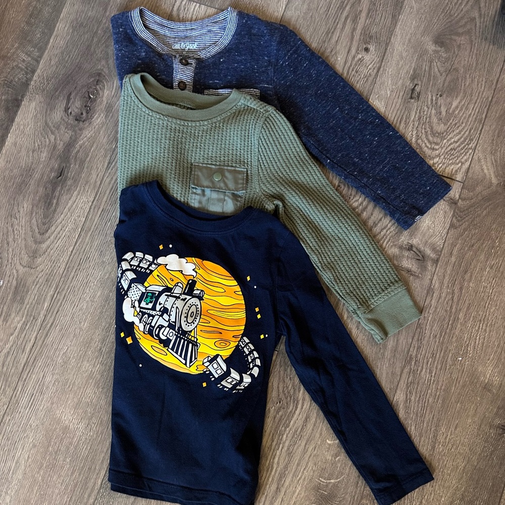 4T Lot of 3 long sleeve boys tops